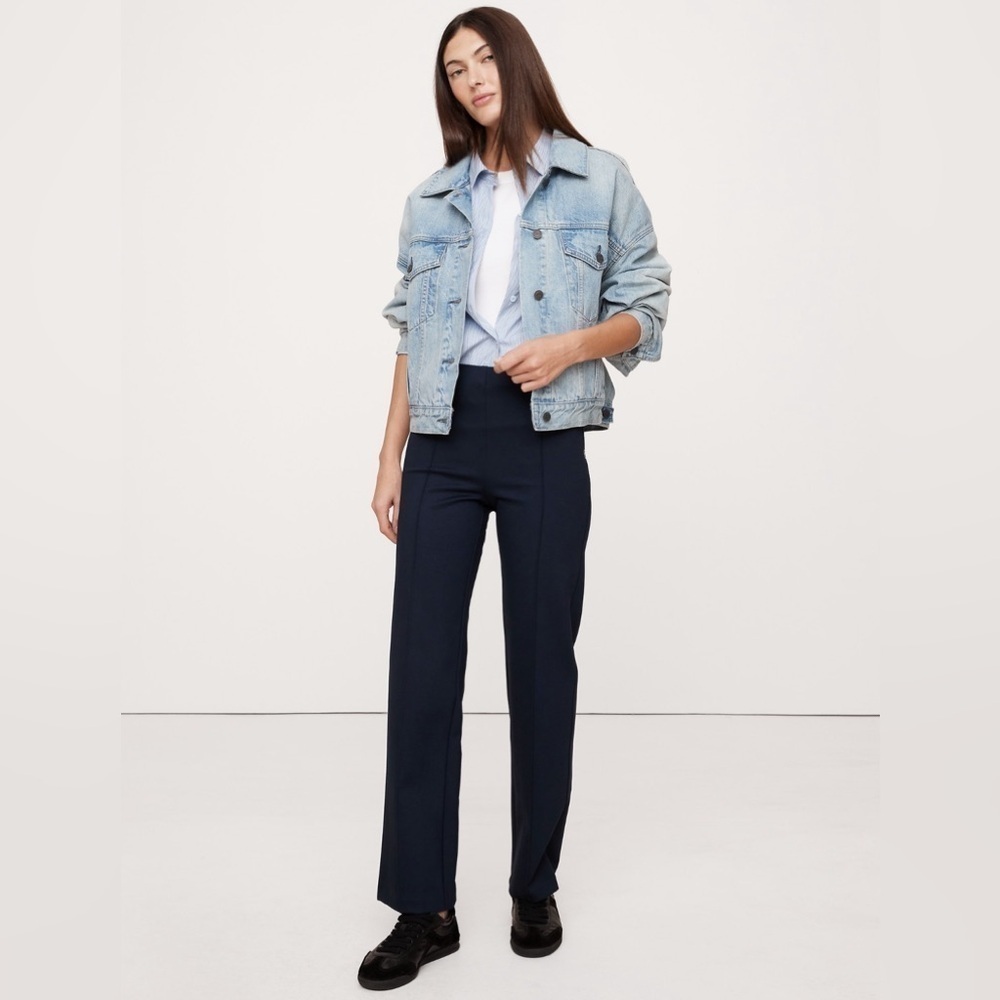 NWT! Banana Republic Hyper Navy Blue Straight Everywhere Ponte Pant - Multiple🤎